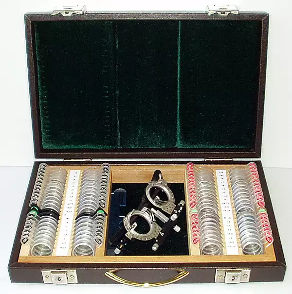 Набор пробных очковых линз упрощенный НПУ-69-01